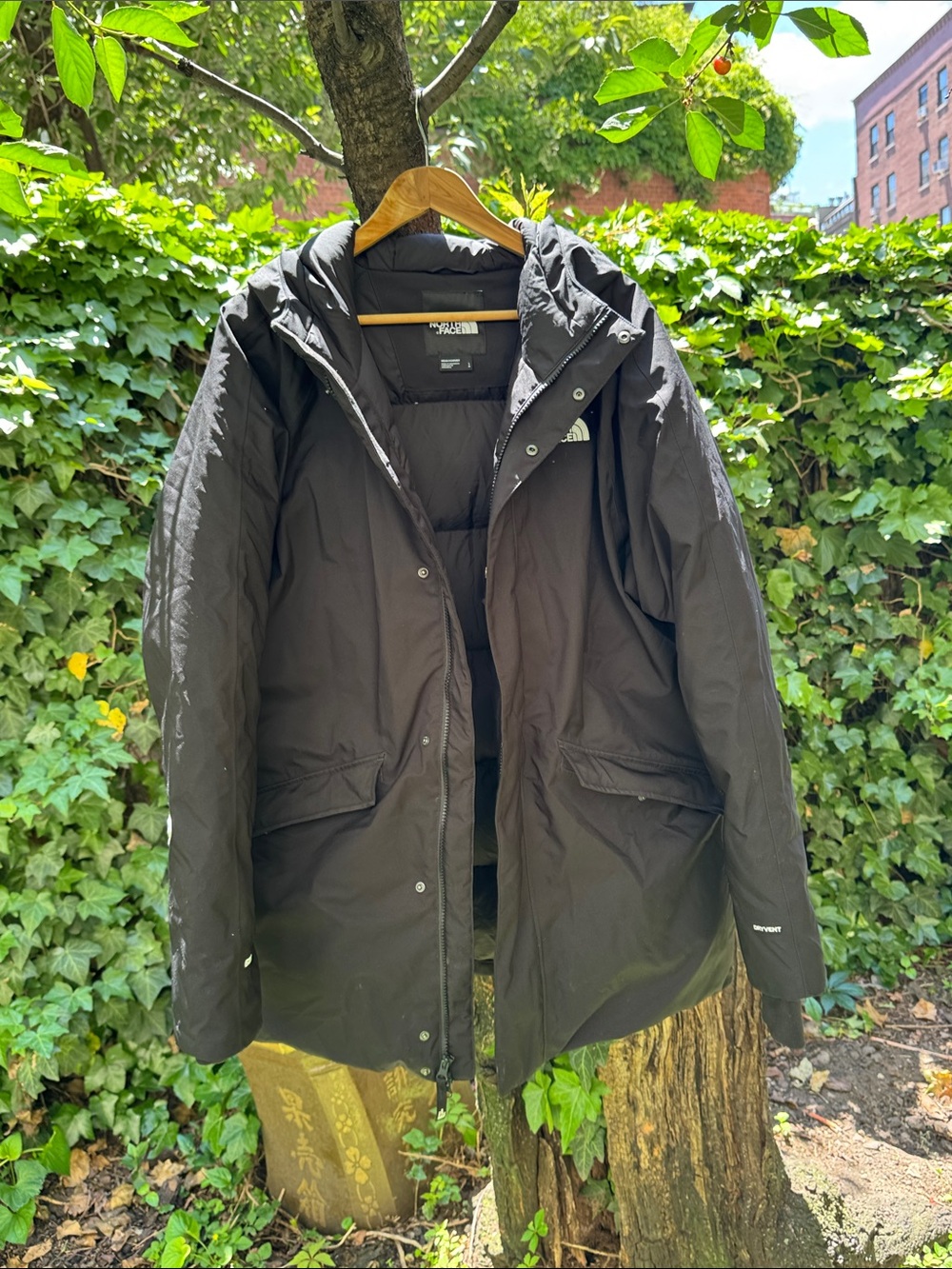 The North Face Men’s Black Insulated Hooded Down  Puffer Coat